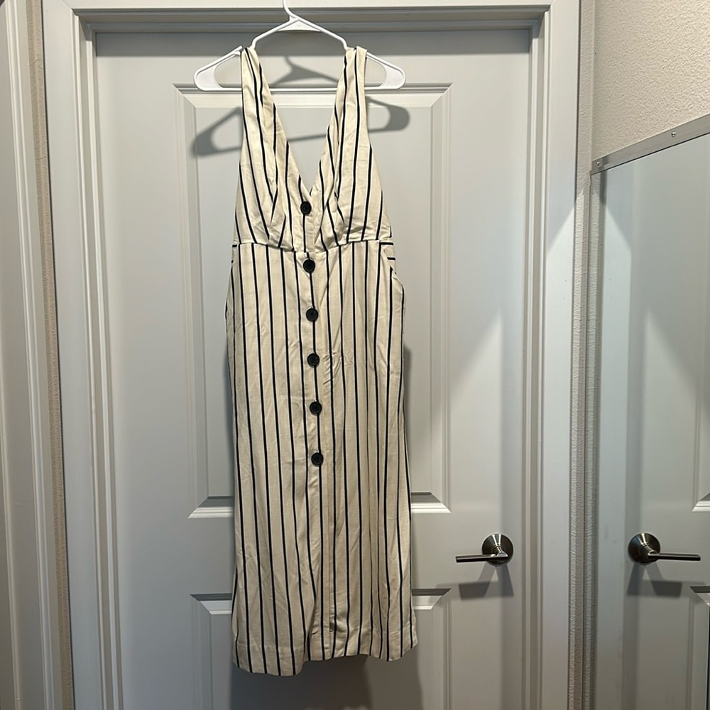 Topshop long dress size Medium color black stripes white or cream color
